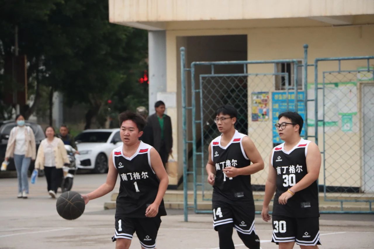 篮球迎新会｜云南经济管理学院医学院开展篮球迎新杯进行时 第 3 张