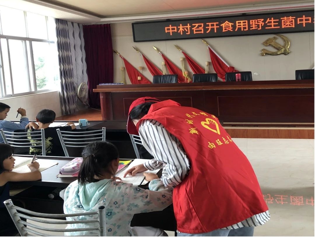 8ea3c0ee7397b8d1c49845cff0d5bcef.jpg 8ea3c0ee7397b8d1c49845cff0d5bcef.jpg