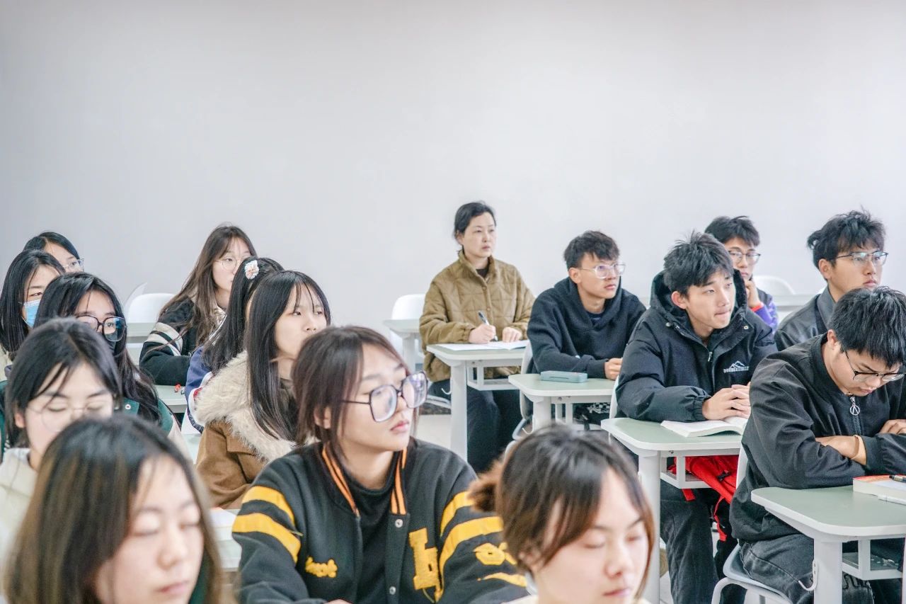 云南经济管理学院春季学期开学! 第 3 张 云南经济管理学院春季学期开学! 第 3 张