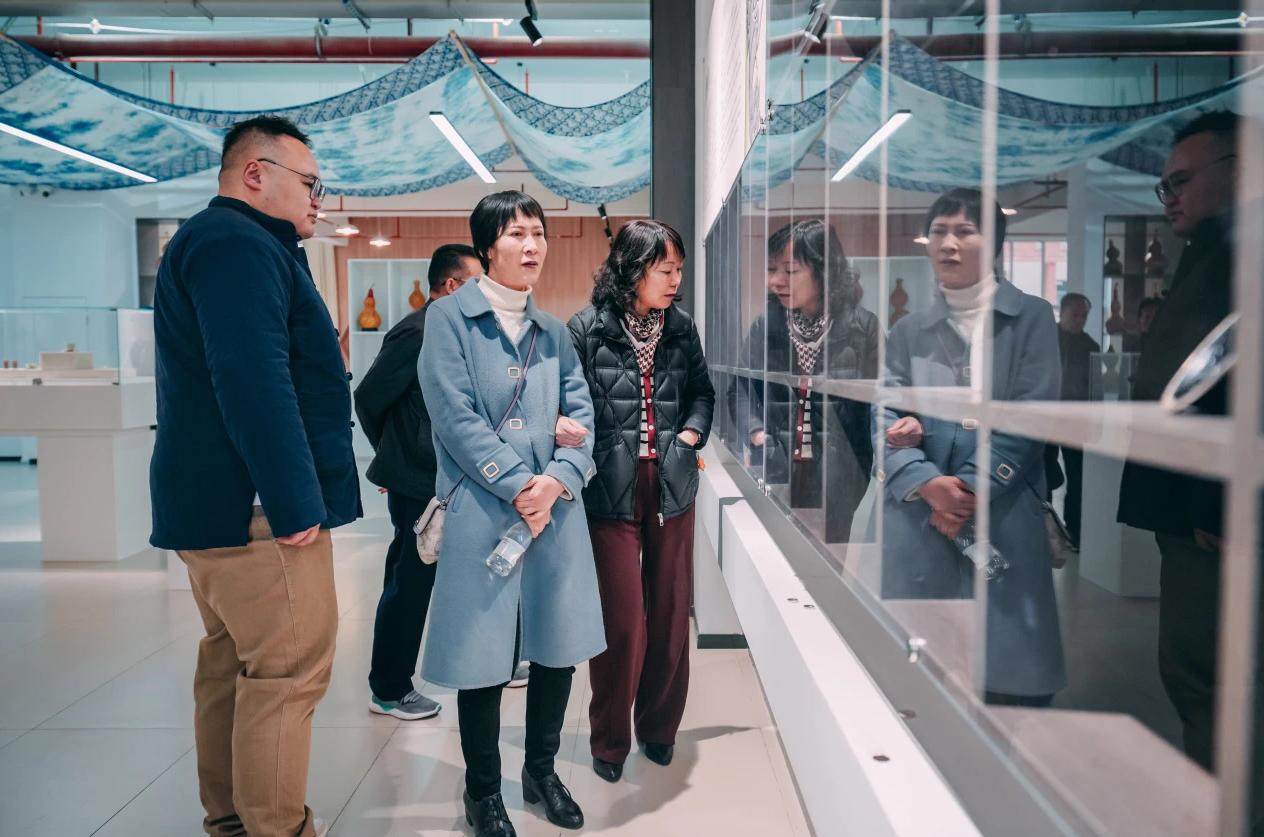 正式亮相!云经管翰文院·艺术文化产业学院揭牌成立 第 23 张 正式亮相!云经管翰文院·艺术文化产业学院揭牌成立 第 23 张