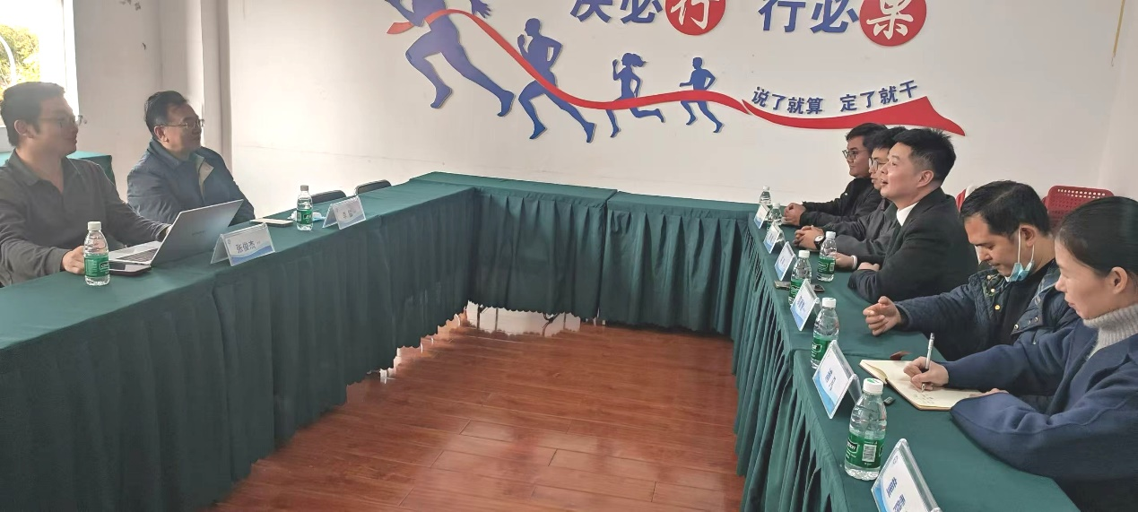 李铭副校长一行调研并推进校企合作和产业学院建设 第 5 张 李铭副校长一行调研并推进校企合作和产业学院建设 第 5 张