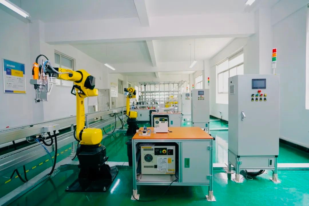 再投350万!云经管这个实验室将全新升级! 第 7 张 再投350万!云经管这个实验室将全新升级! 第 7 张