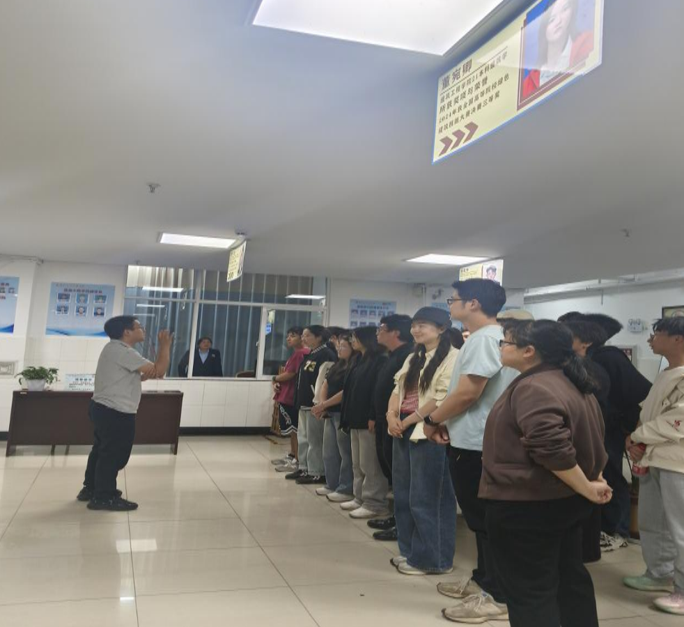 屏幕截图 2025-05-15 230552.png 屏幕截图 2025-05-15 230552.png