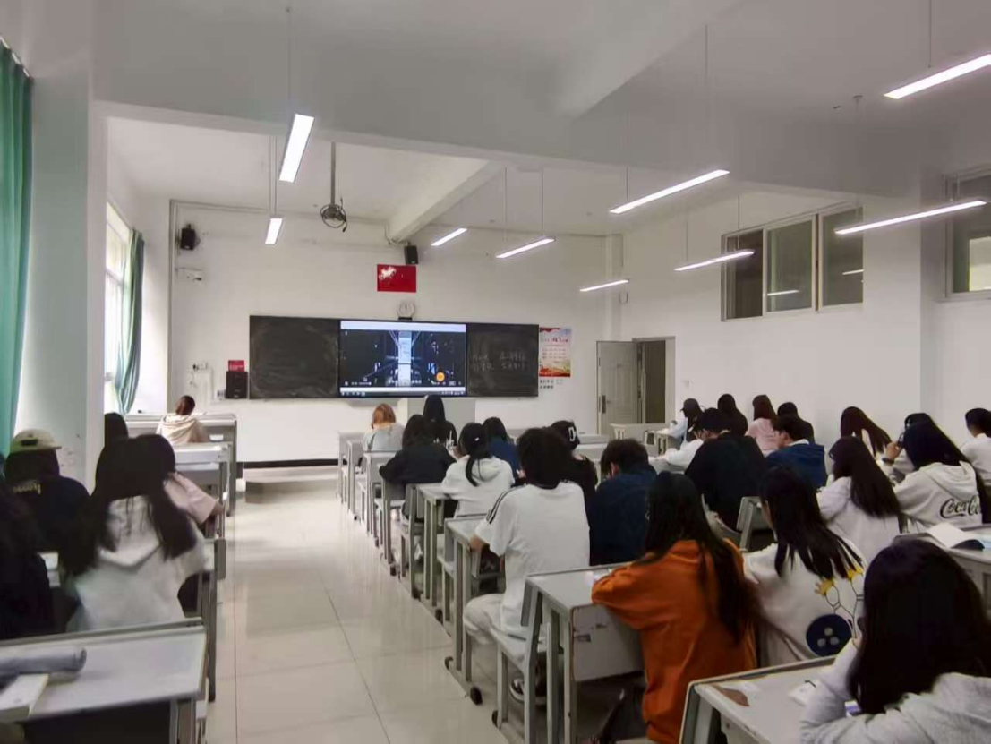 榜样班级说 | 星河共聚,笃学同行: 2024级会计(专升本特色)2班获评2024-2025学年校级优良学风先进班集体 第 1 张 榜样班级说 | 星河共聚,笃学同行: 2024级会计(专升本特色)2班获评2024-2025学年校级优良学风先进班集体 第 1 张