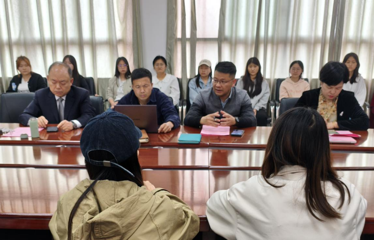 学院资讯 | 实践炼真功！“拔尖会计人才”项目座谈会揭秘产教融合新路径 第 2 张